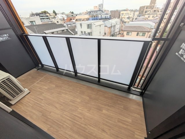 20/30 バルコニー