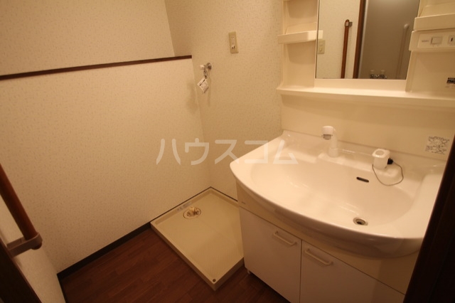 13/28 洗面