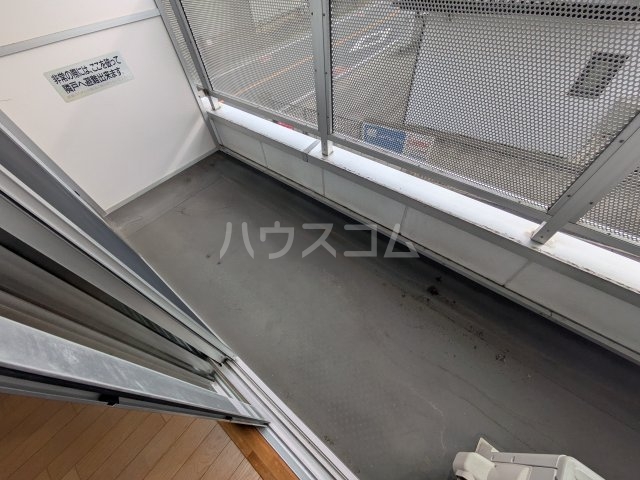 19/30 バルコニー