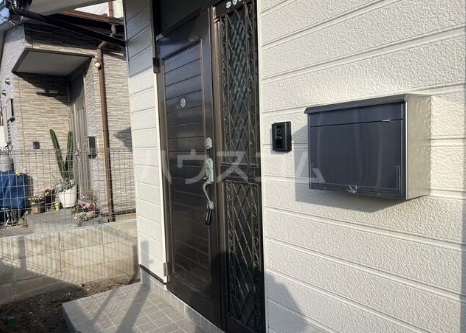 16/21 エントランス