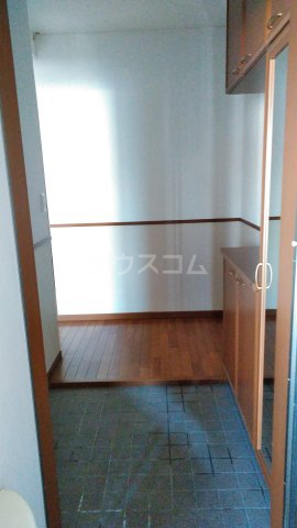13/29 玄関