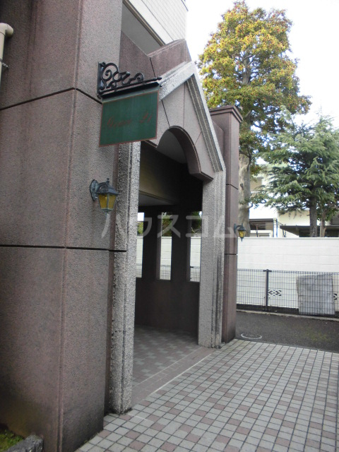 21/23 エントランス