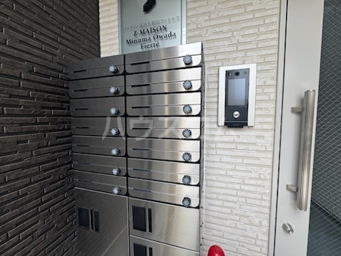 14/23 エントランス