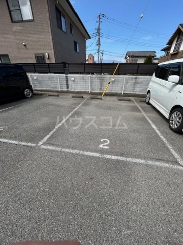 25/30 駐車場