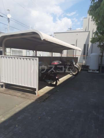 16/25 駐車場