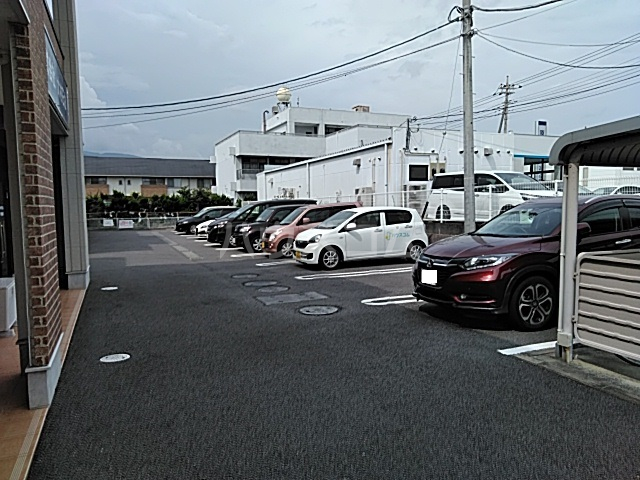 2/6 駐車場