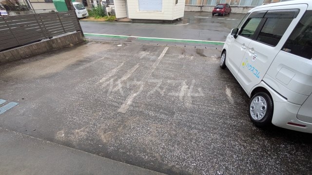 17/21 駐車場