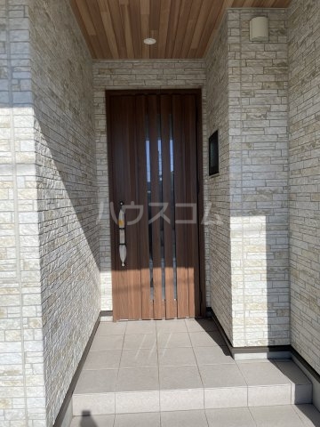 20/30 エントランス