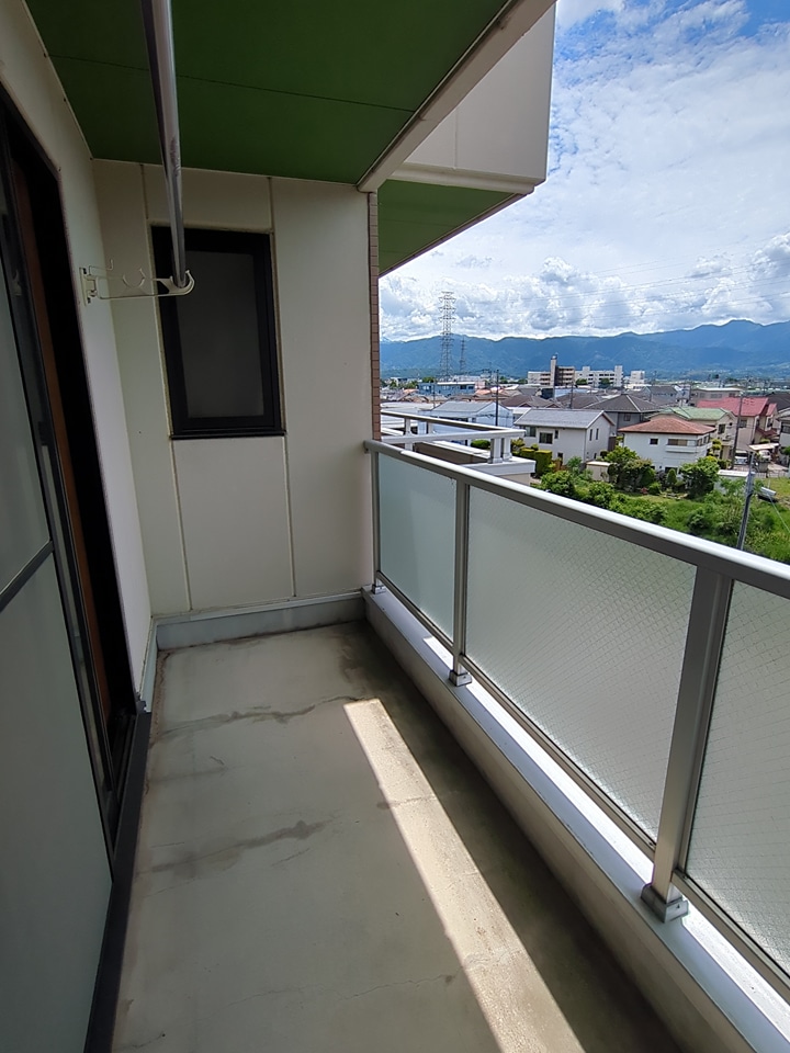 22/28 バルコニー