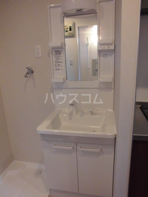 13/30 洗面