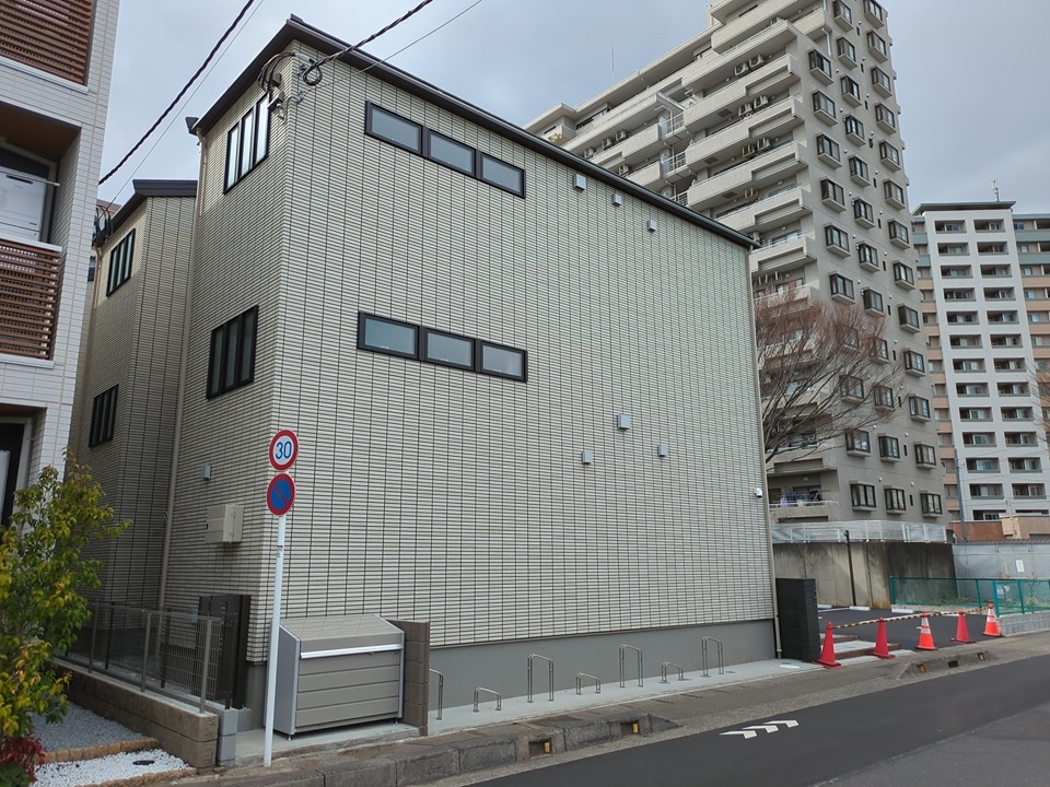 2/30 外観