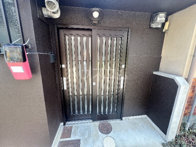 3/4 エントランス