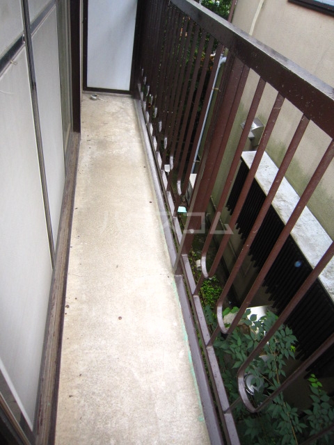 13/23 バルコニー