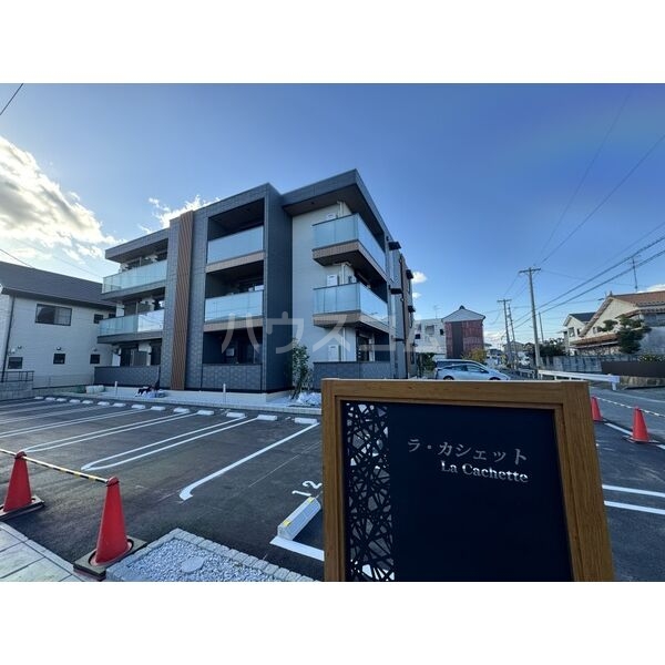 1/18 外観