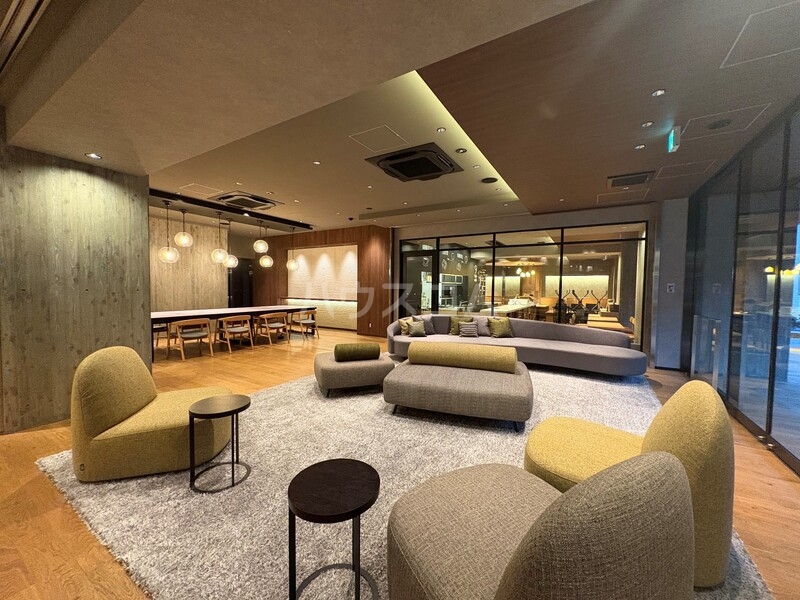 13/24 エントランス