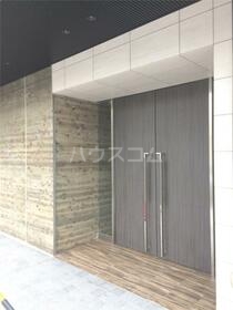 14/18 エントランス