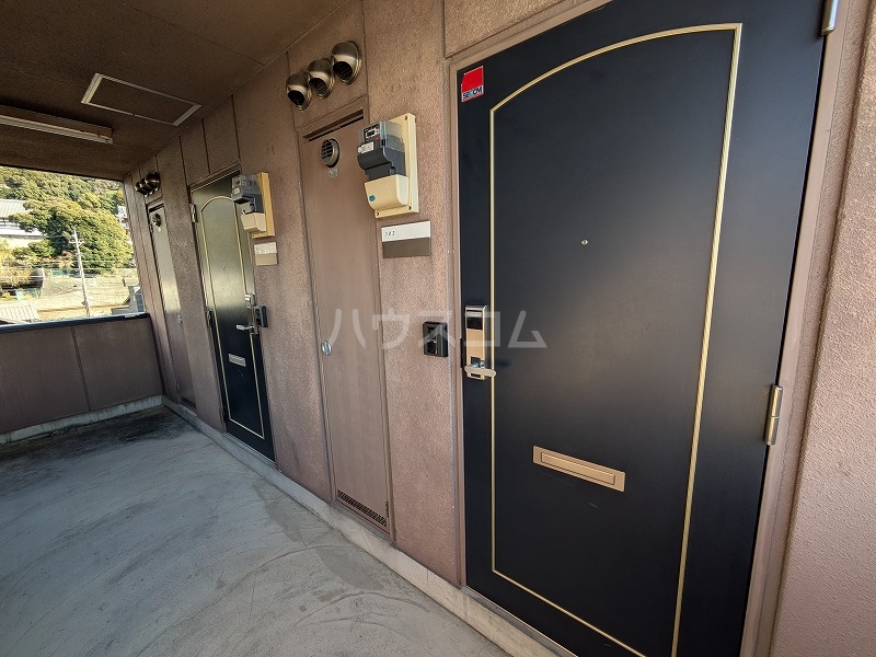 20/29 エントランス