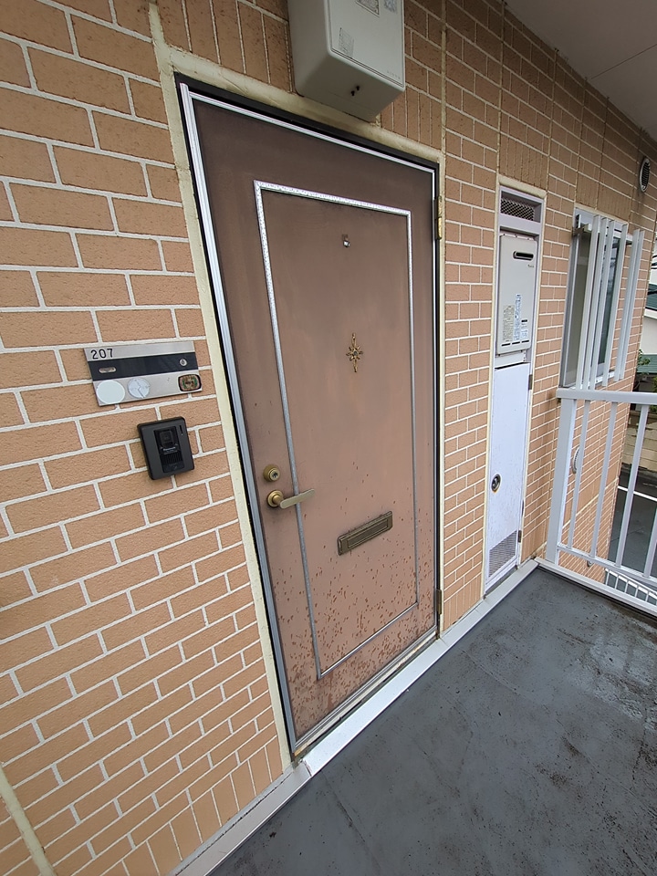 25/30 エントランス