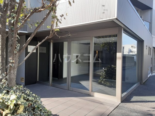 29/30 エントランス