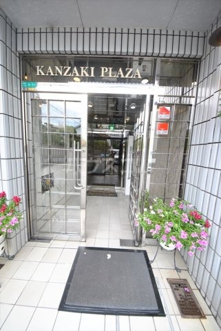 25/30 エントランス