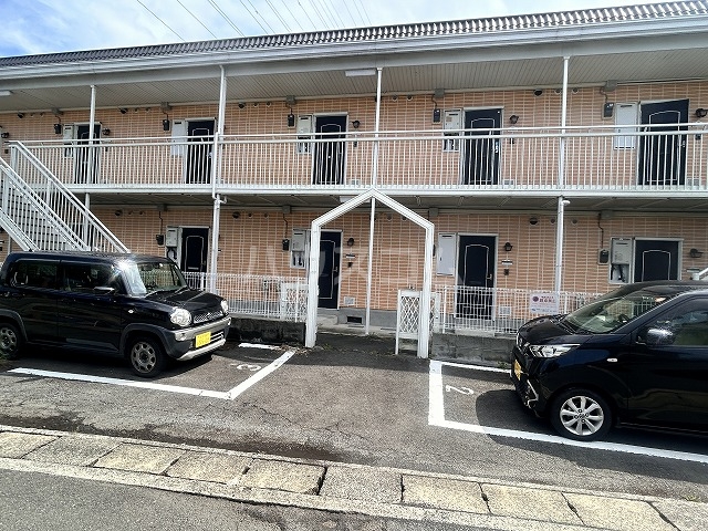 22/26 エントランス