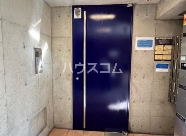 14/19 エントランス