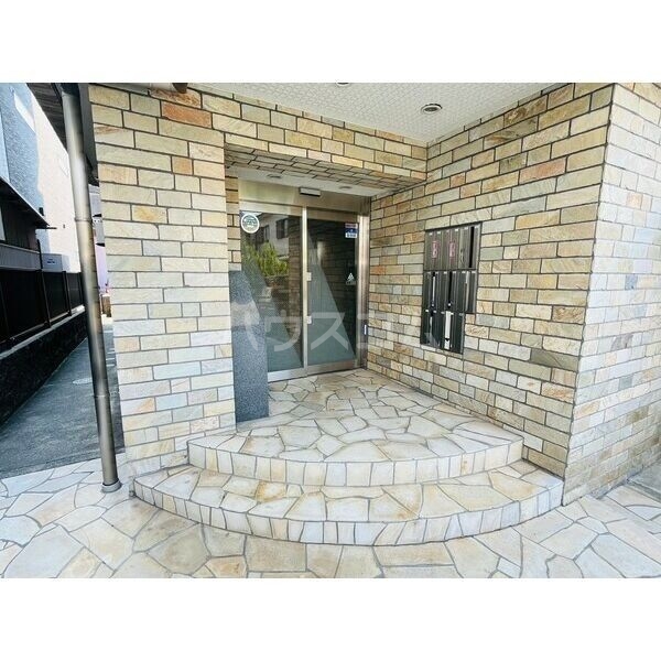 3/7 エントランス