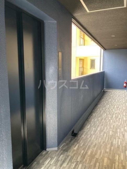 15/25 エントランス