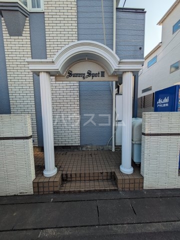 20/26 エントランス