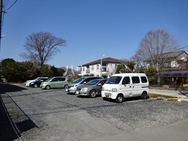 18/19 駐車場