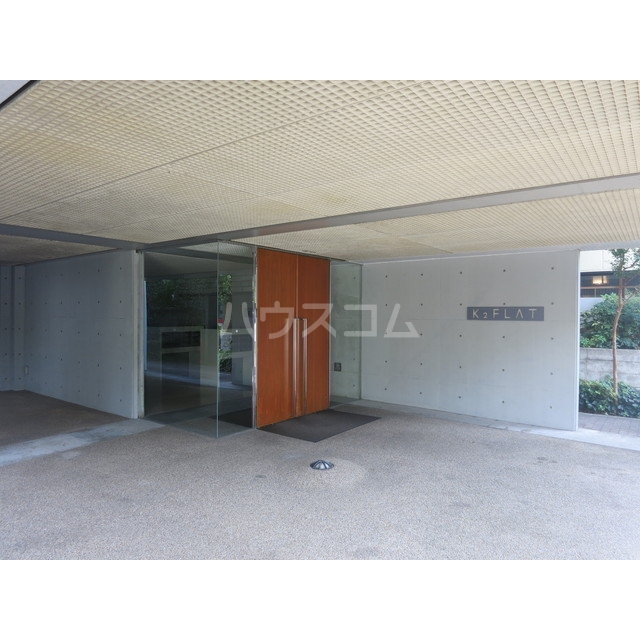 14/21 エントランス