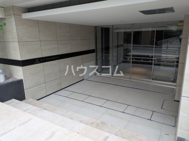 14/19 エントランス