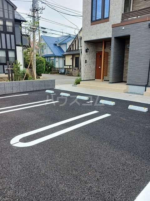 16/22 駐車場