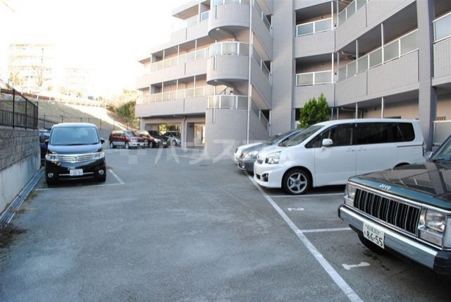 14/23 駐車場