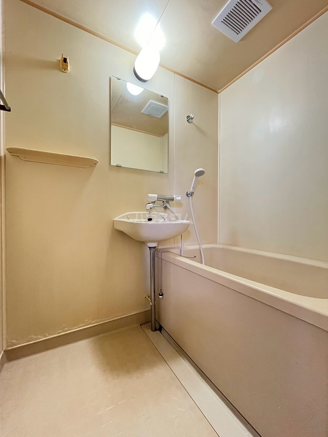 11/23 浴室