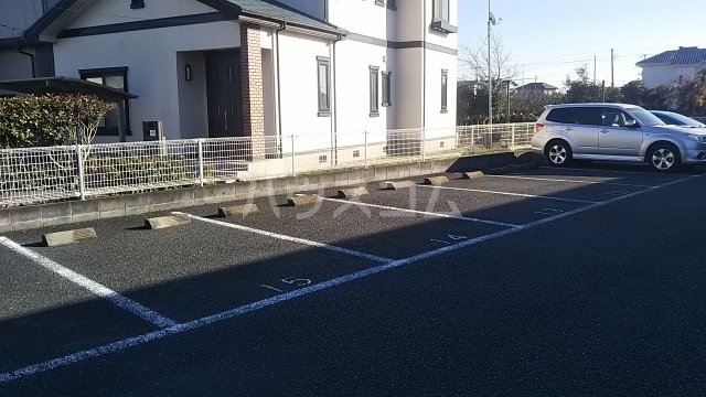 16/26 駐車場