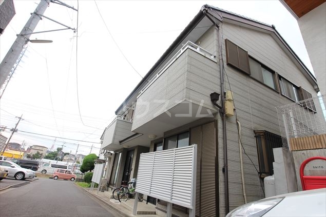 25/30 エントランス