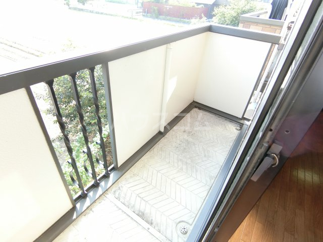 19/27 バルコニー