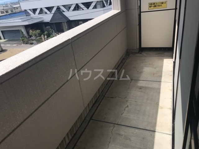 19/30 バルコニー