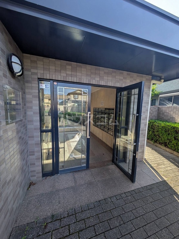 29/30 エントランス