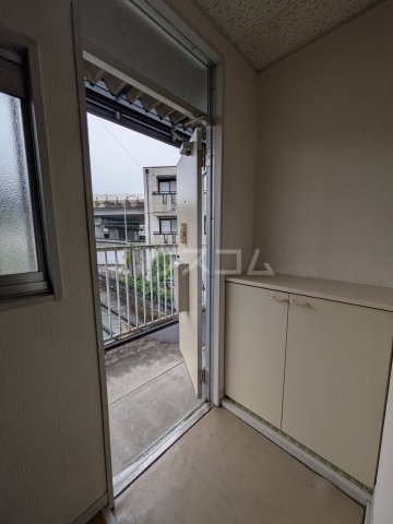 16/23 バルコニー