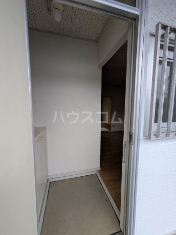 21/23 エントランス