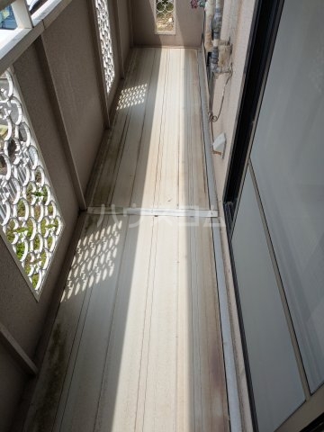 18/25 バルコニー