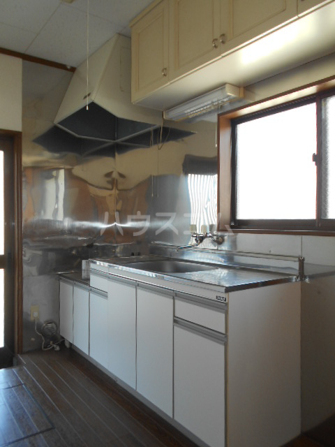 16/30 キッチン