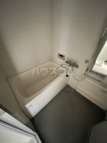 16/30 浴室