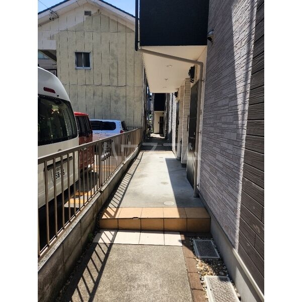 14/15 エントランス