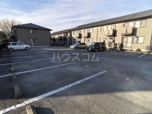 19/23 駐車場