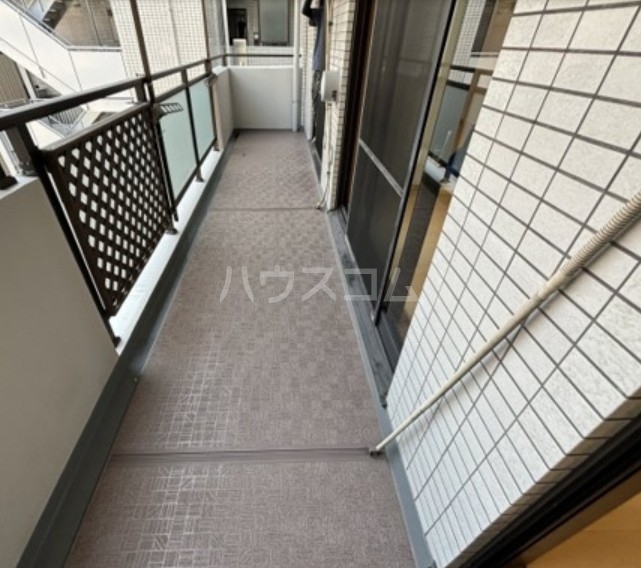 14/22 バルコニー