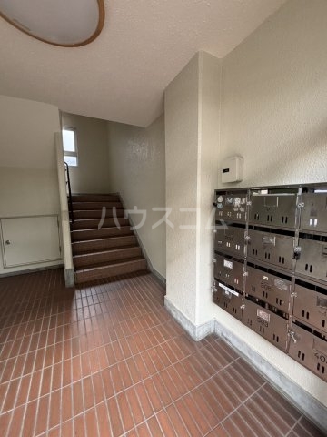 19/22 エントランス