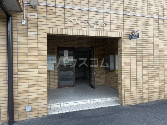 19/20 エントランス